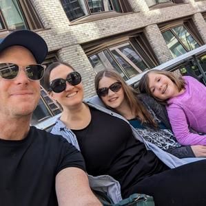 Meet your Posher, Carolina